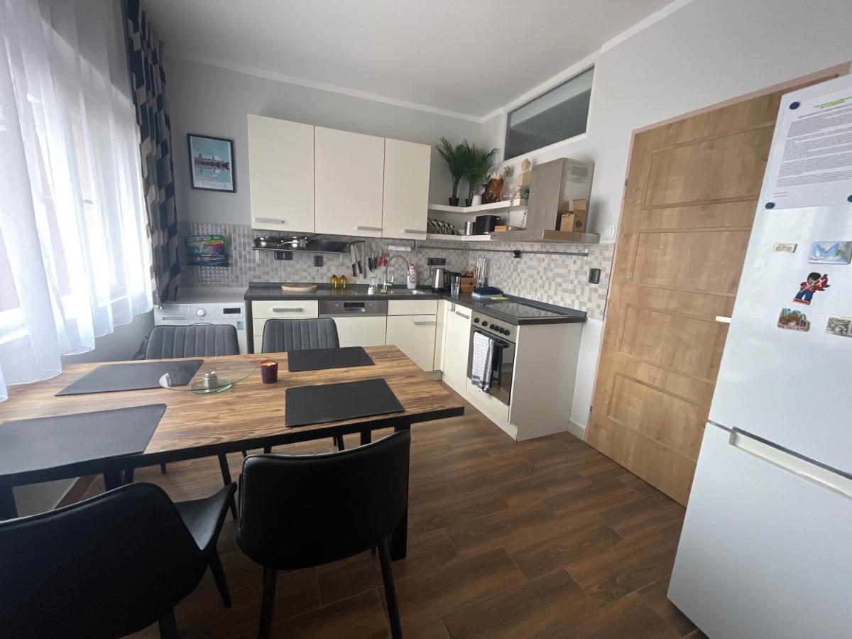 Andel Apartment With Terrace Praga Exterior foto