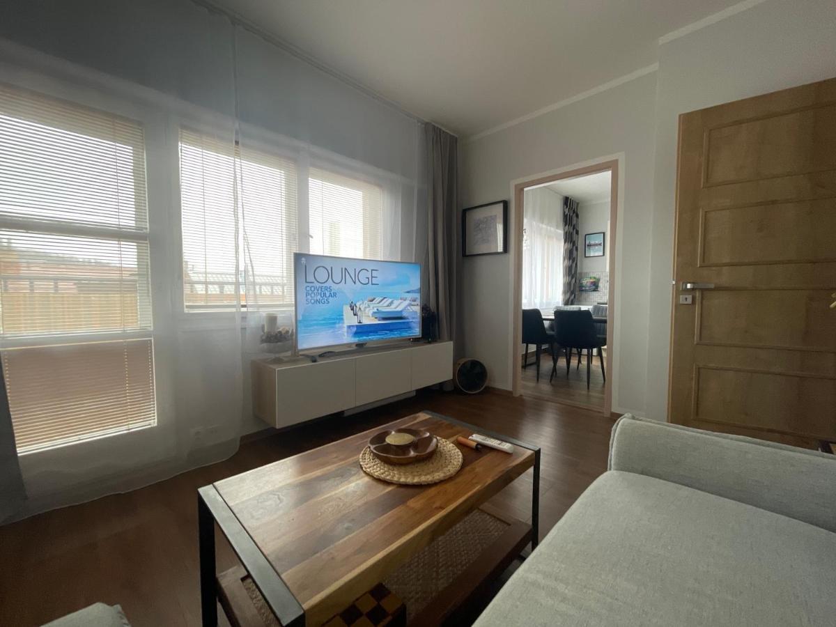 Andel Apartment With Terrace Praga Exterior foto